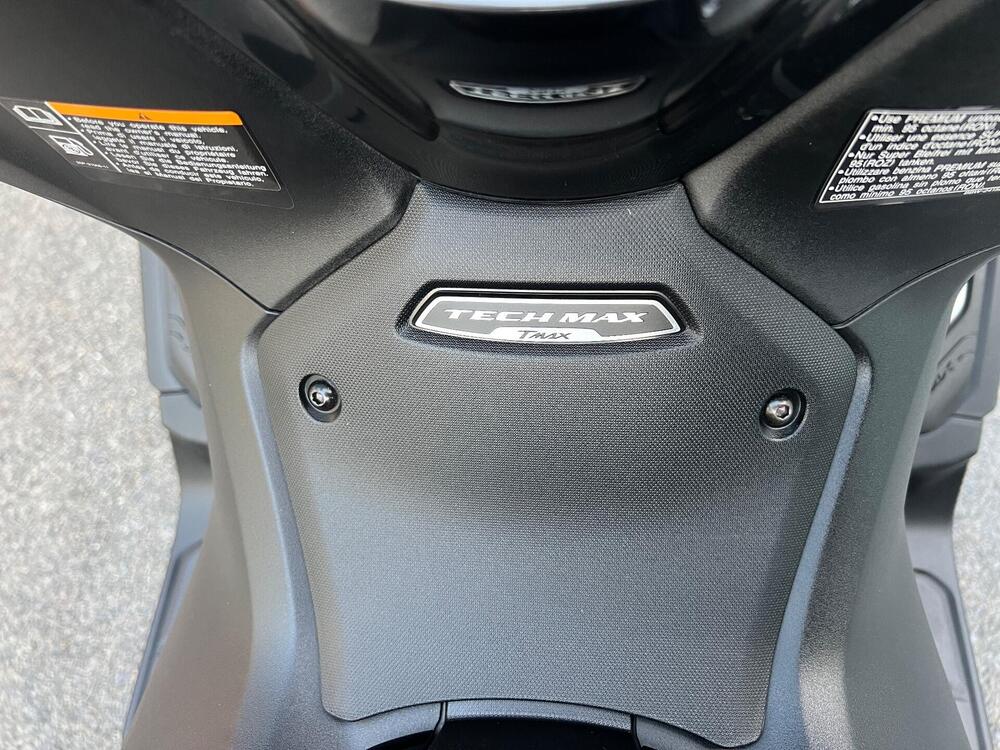 Yamaha T-Max 560 Tech Max (2022 - 24) (11)