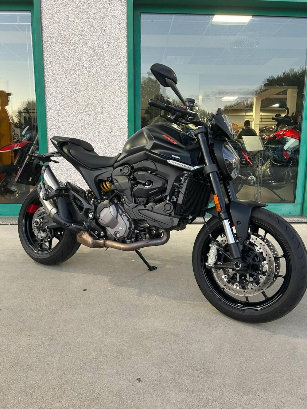 Ducati Monster 937 + (2021 - 25) (2)
