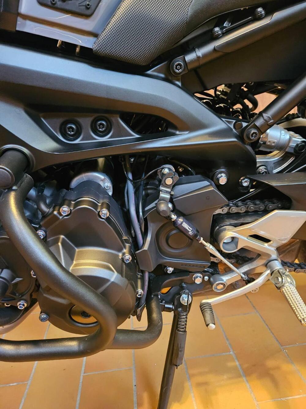 Yamaha MT-09 (2017 - 20) (8)