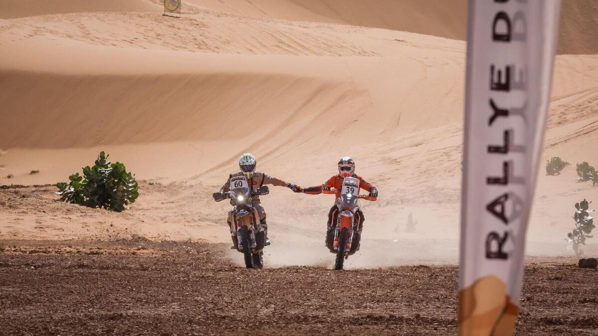 Rally-Raid. Marocco, Finale. Colpi di scena. Vincono Schareina e Loeb, trionfano Sanders e Moraes [V