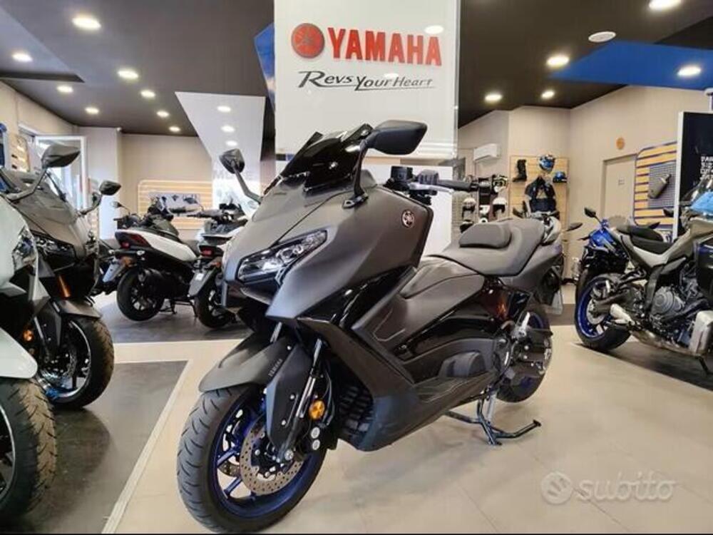 Yamaha T-Max 560 (2025 - 26)