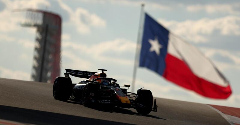 F1, duello rovente nelle qualifiche Sprint di Austin: Verstappen resiste all&rsquo;assalto McLaren, sorpresa H&uuml;lkenberg!