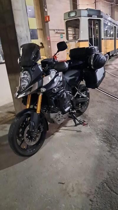 Suzuki V-Strom 1000 (2006 - 16) usata