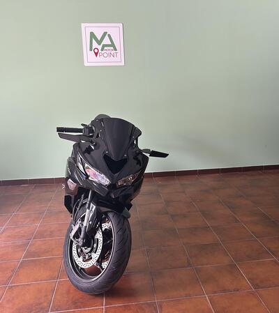 Kawasaki Ninja ZX-4R (2024 - 26) usata