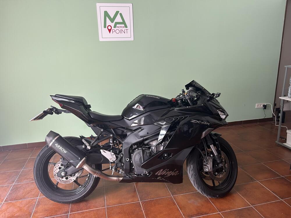 Kawasaki Ninja ZX-4R (2024 - 26) (4)