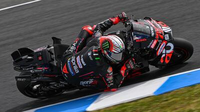 MotoGP 2025. GP dell'Australia. Vittoria spettacolo di Marco Bezzecchi nella Sprint (con gabbiano alla Iannone) [RISULTATI e VIDEO]