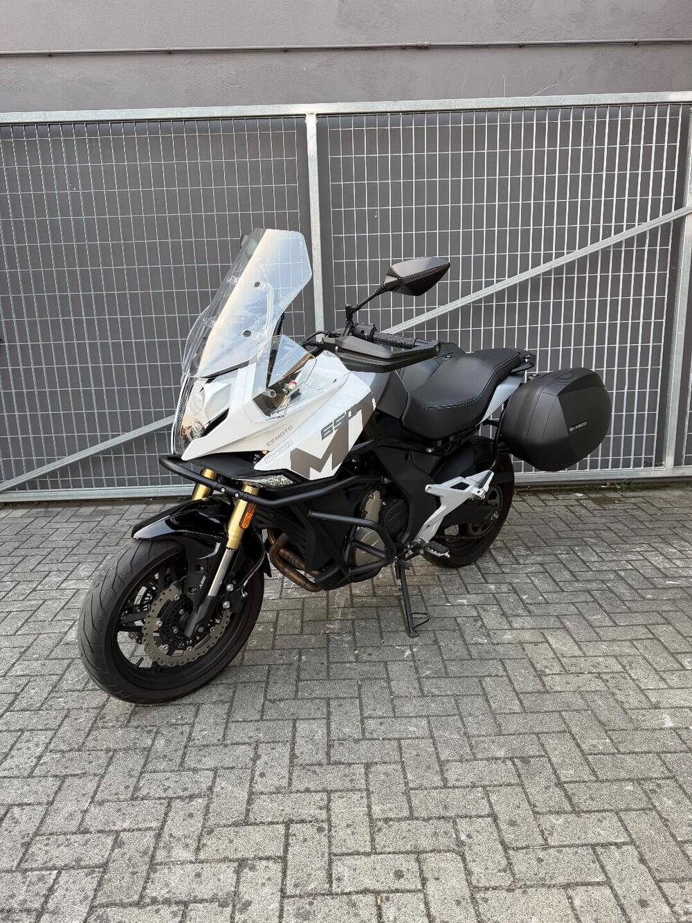 CFMOTO 650MT (2021 - 24) (3)