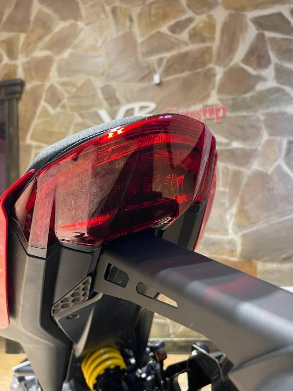 Ducati Monster 937 (2021 - 25) (16)