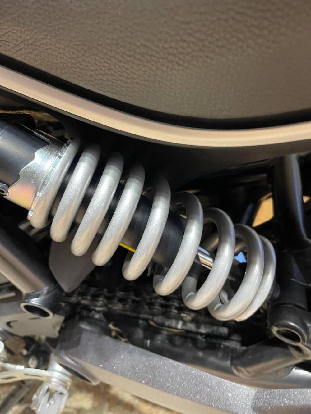 Ducati Scrambler 400 Sixty 2 (2016 - 21) (18)