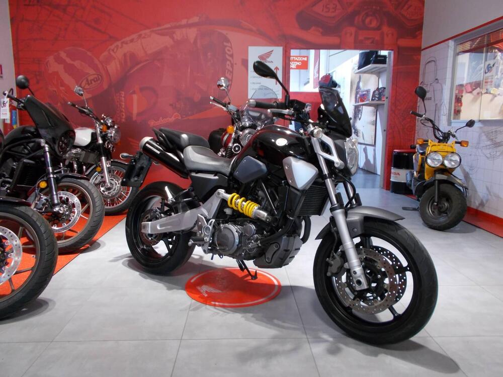 Yamaha MT-03 (2006 - 14) (7)