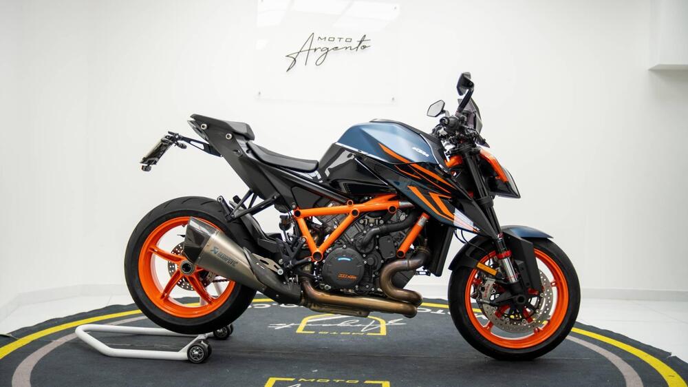 KTM 1290 Super Duke R (2022 - 23) (3)