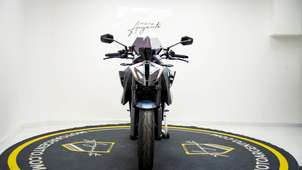 KTM 1290 Super Duke R (2022 - 23) (9)