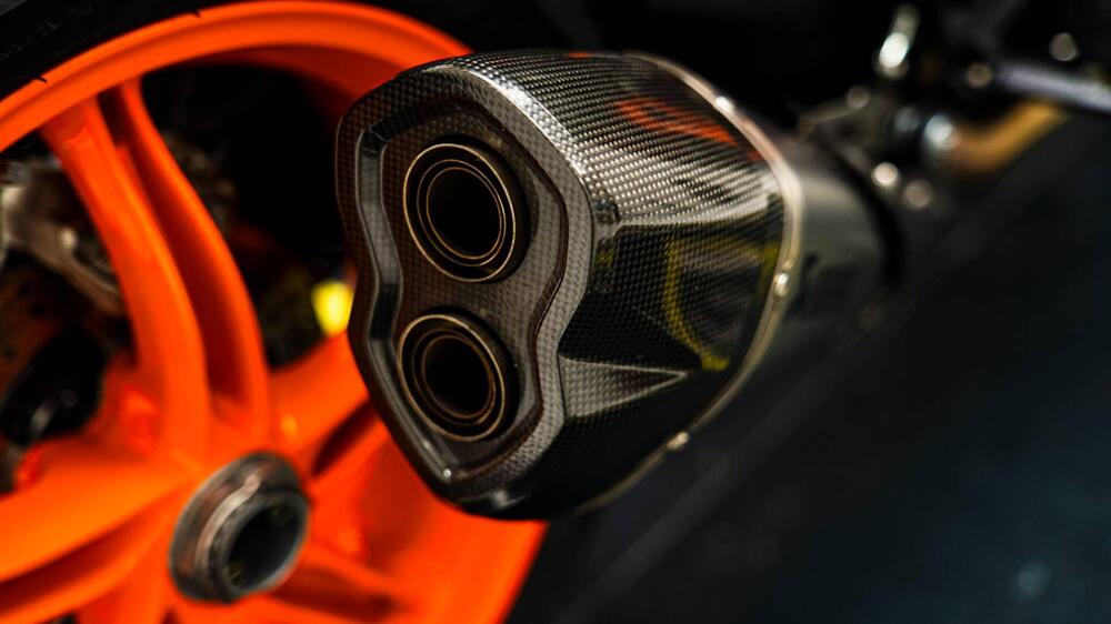 KTM 1290 Super Duke R (2022 - 23) (13)