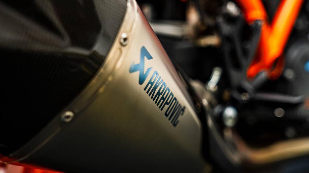 KTM 1290 Super Duke R (2022 - 23) (14)