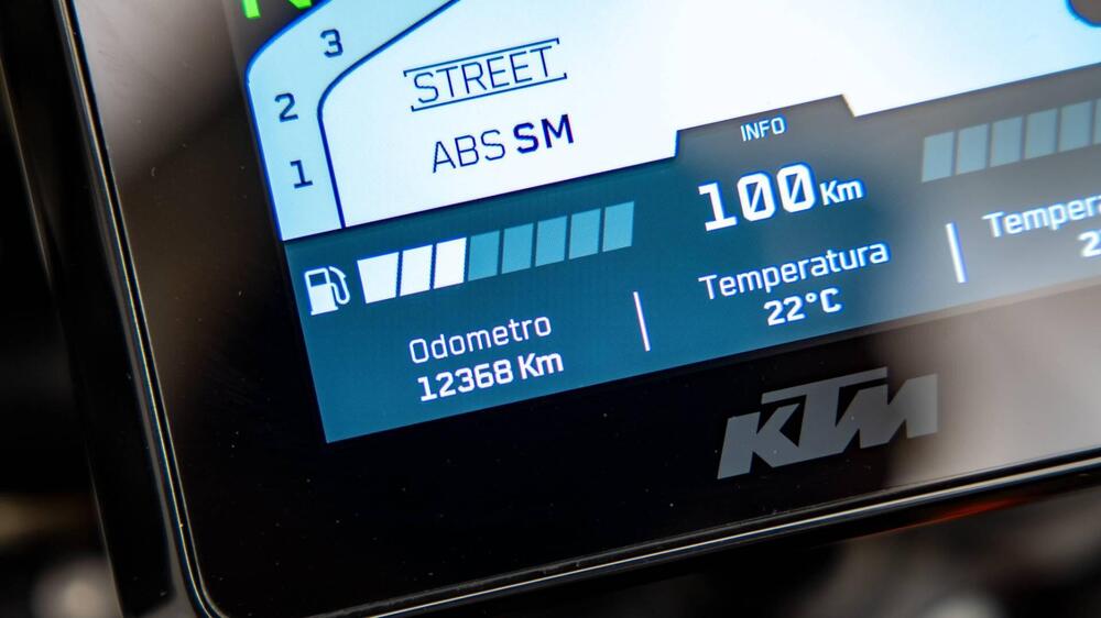 KTM 1290 Super Duke R (2022 - 23) (20)