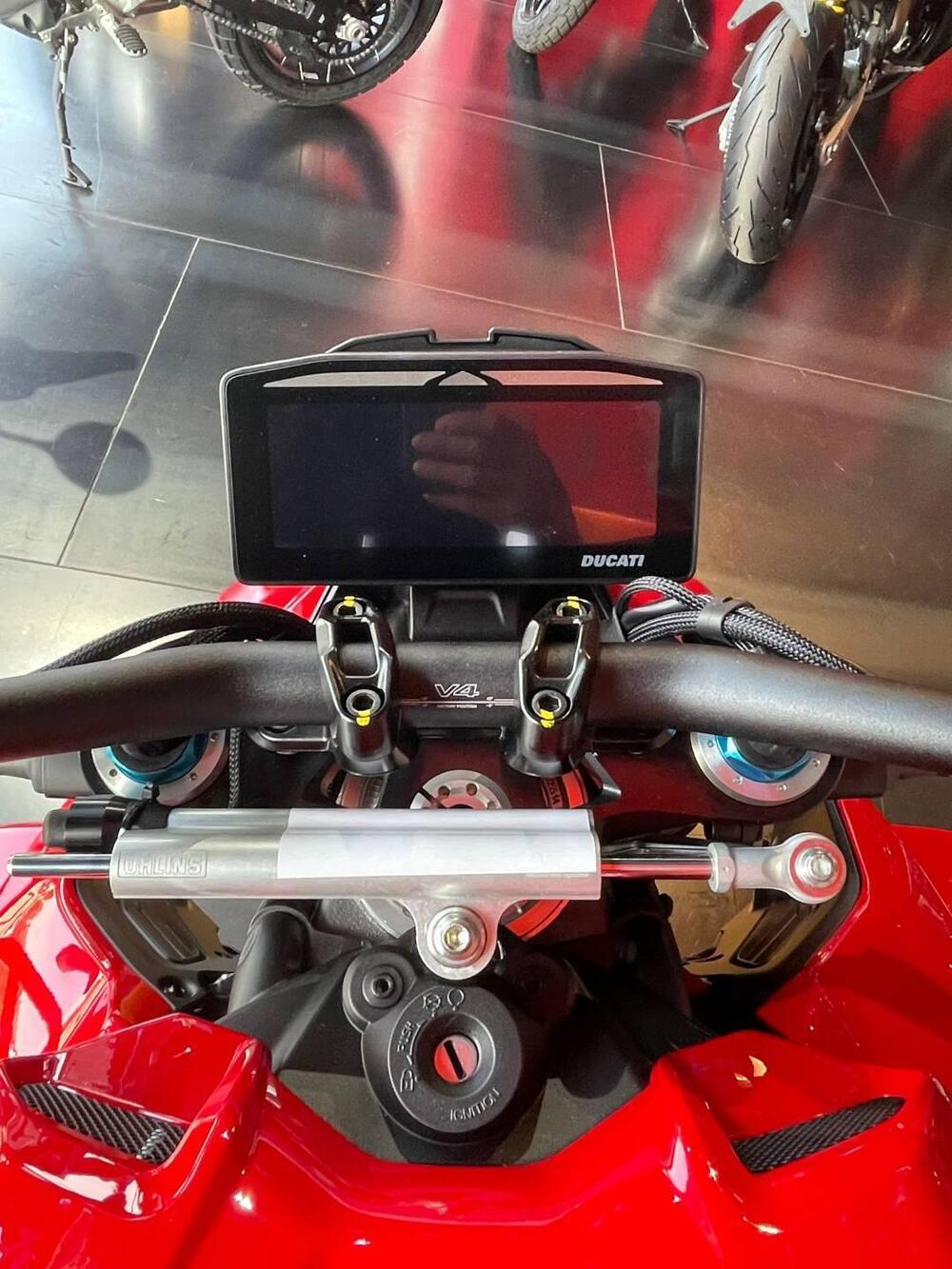 Ducati Streetfighter V4 S (2025 - 26) (4)