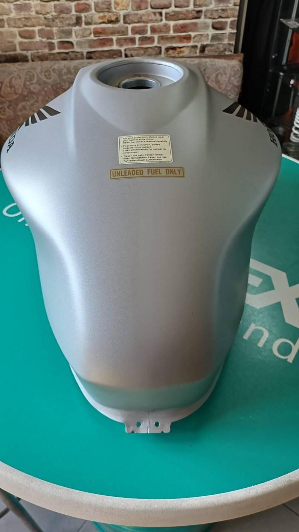 Serbatoio HONDA CB 600 (4)