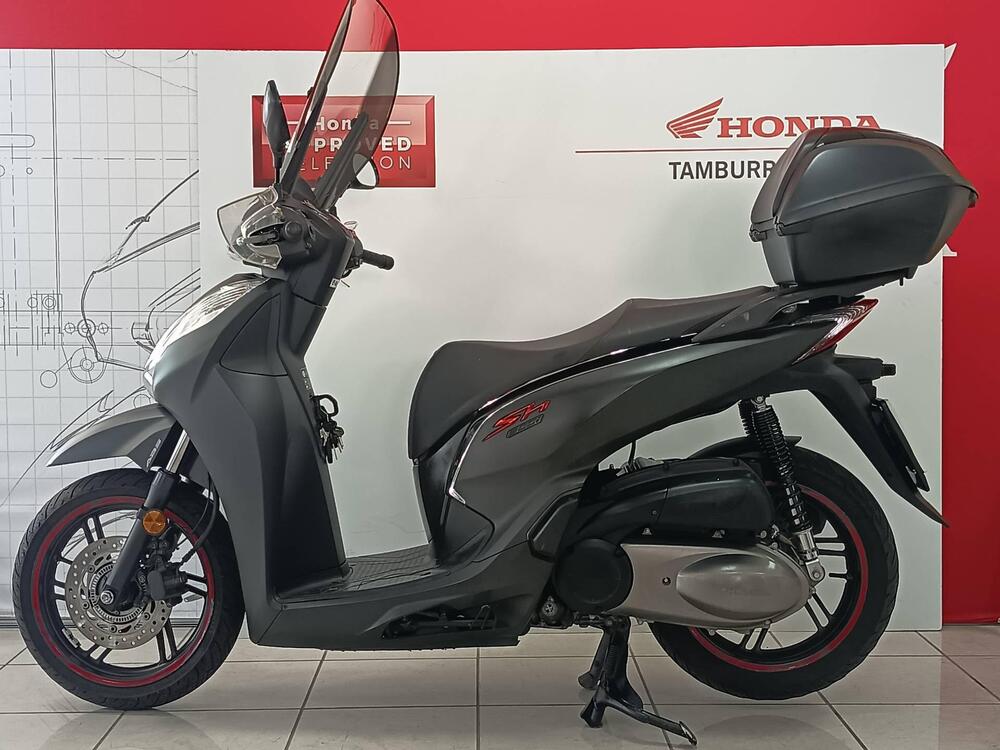 Honda SH 300 i ABS (2016 - 20) (2)
