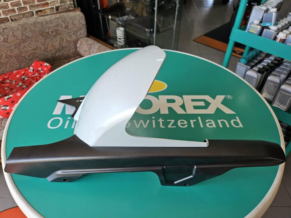 08F63MFG821C Parafango post. CBR 600 F Honda