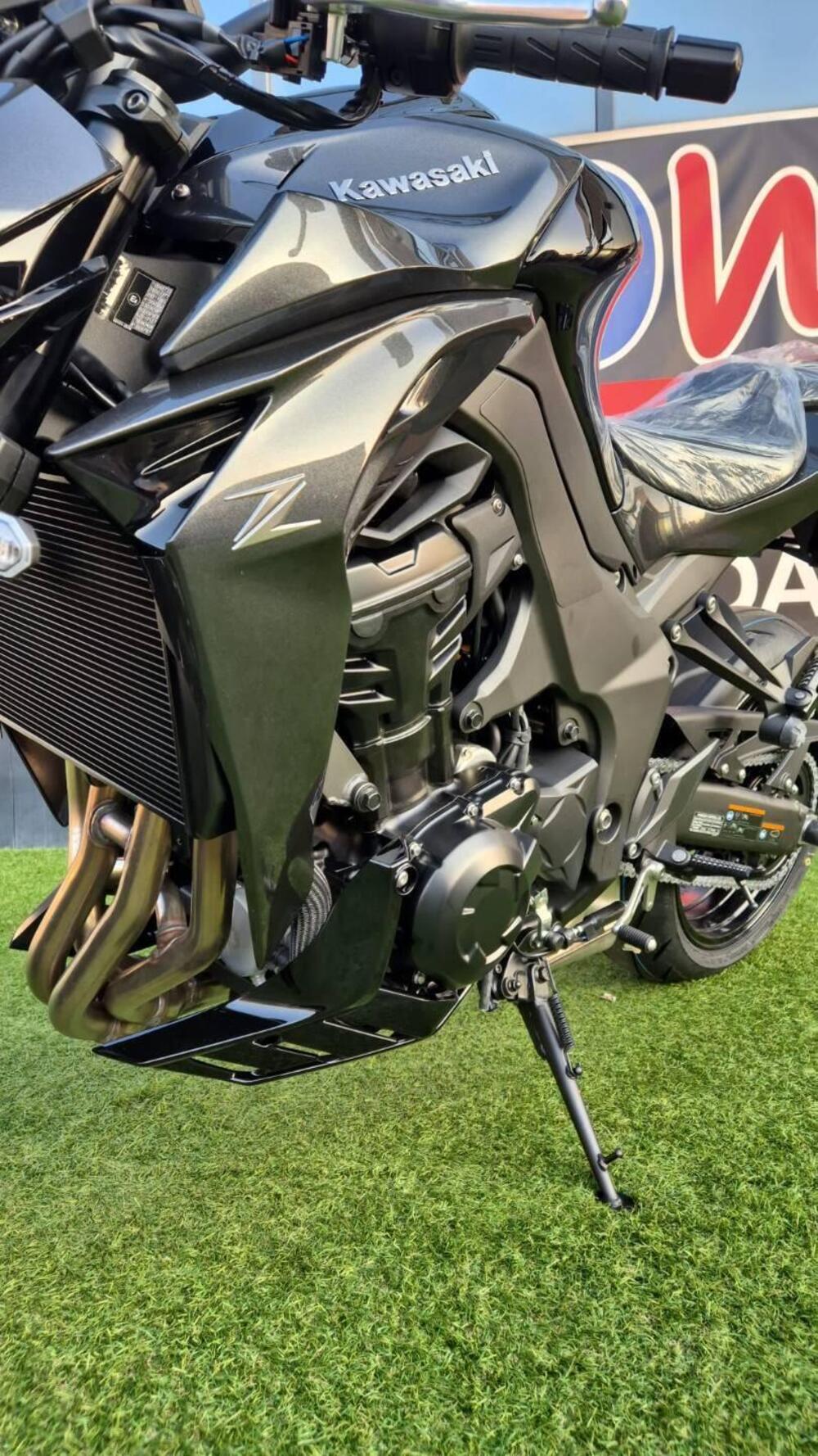 Kawasaki Z 1100 (2026) (3)