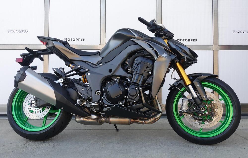 Kawasaki Z 1100 (2026) (2)