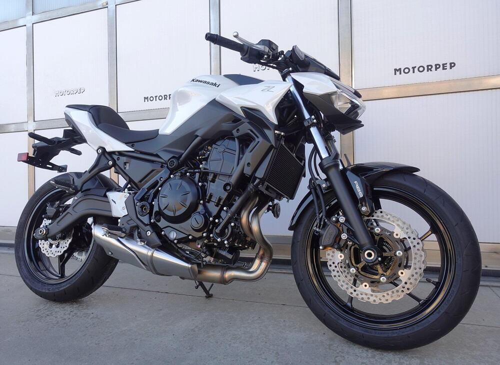 Kawasaki Z 650 (2025 - 26) (2)