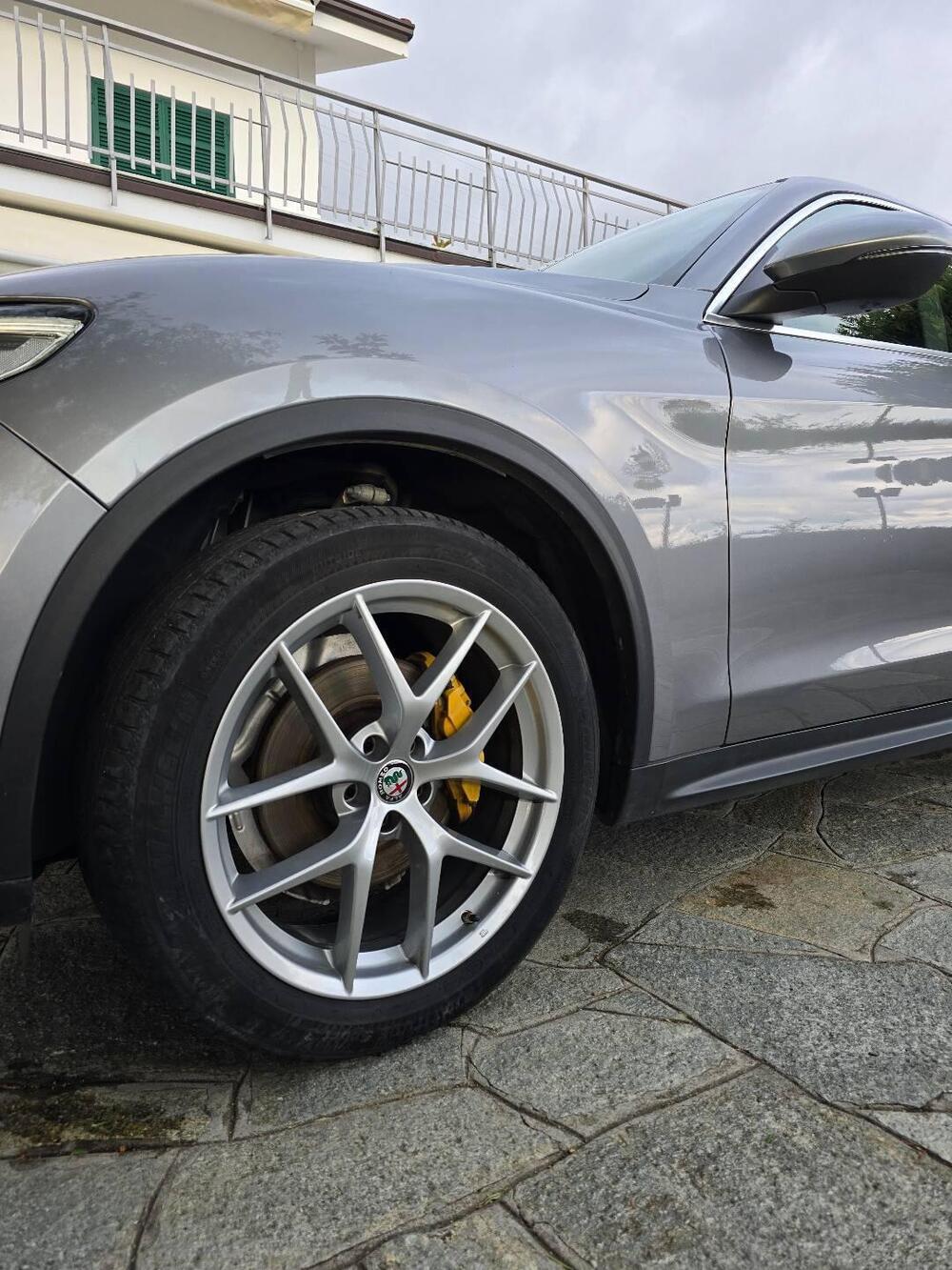 Alfa Romeo Stelvio usata a Imperia (13)