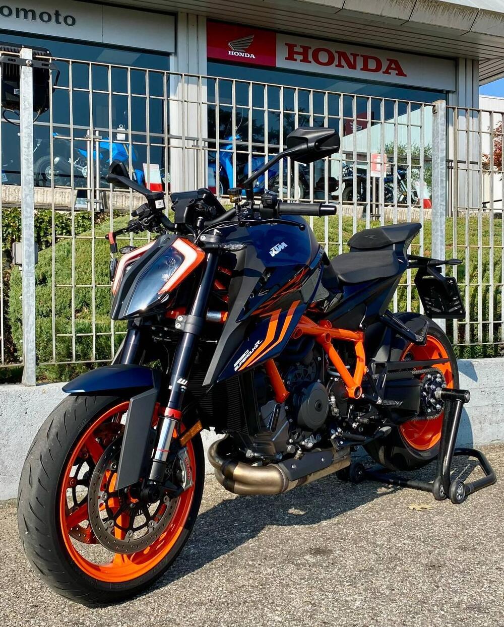 KTM 1290 Super Duke R (2022 - 23) (2)