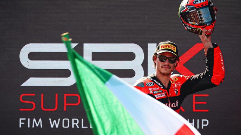 SBK 2025. GP di Spagna. Nicol&ograve; Bulega domina Gara1 a Jerez! [GALLERY]