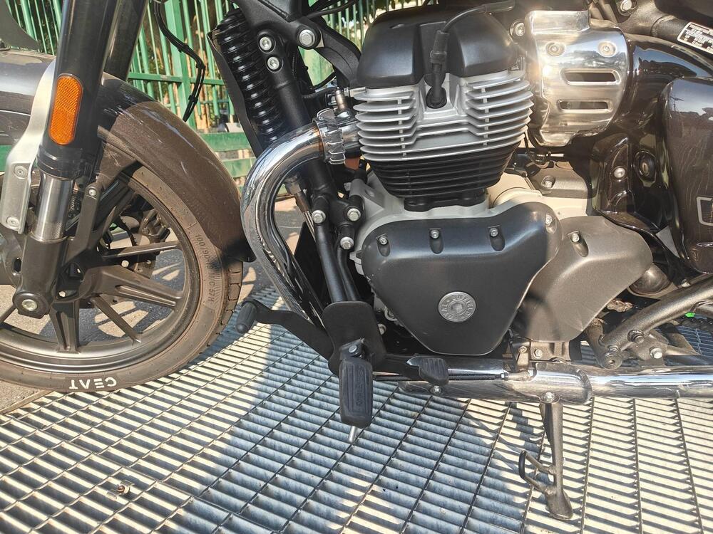 Royal Enfield Super Meteor 650 (2023 - 26) (9)
