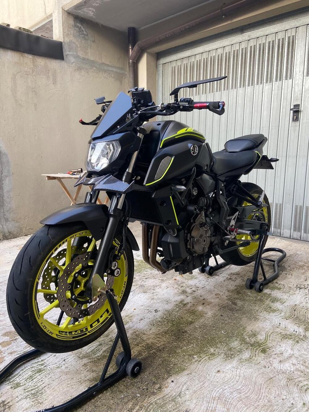 Yamaha MT-07 (2018 - 20) (2)