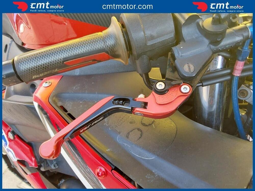 Yamaha YZF R6 (2003 - 04) (9)