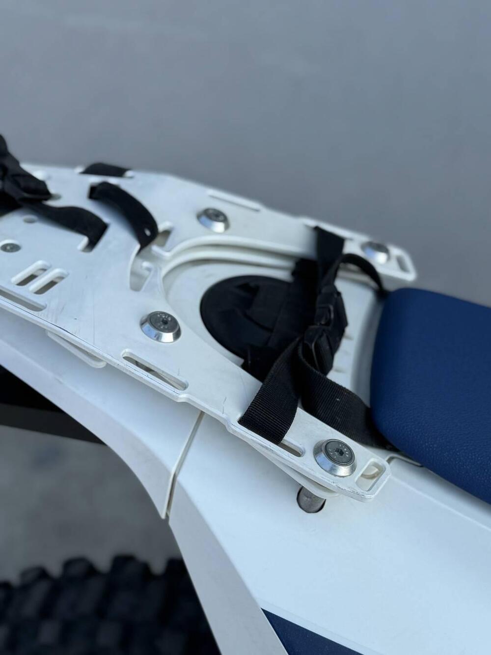 Husqvarna 701 Enduro (2017 - 19) (4)