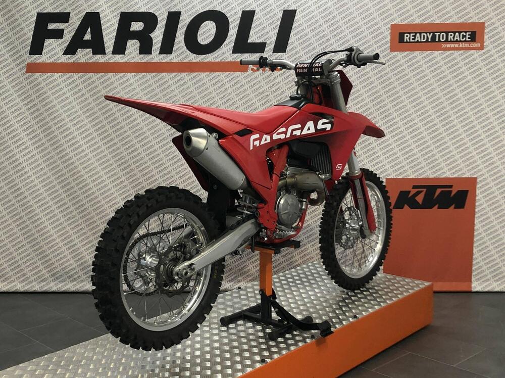 GASGAS MC 250 F (2024) (2)