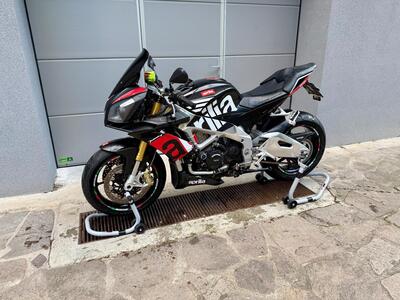 Aprilia Tuono V4 R APRC (2011 - 13) usata
