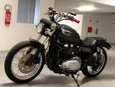 Triumph Bonneville T100 (2001 - 07) usata