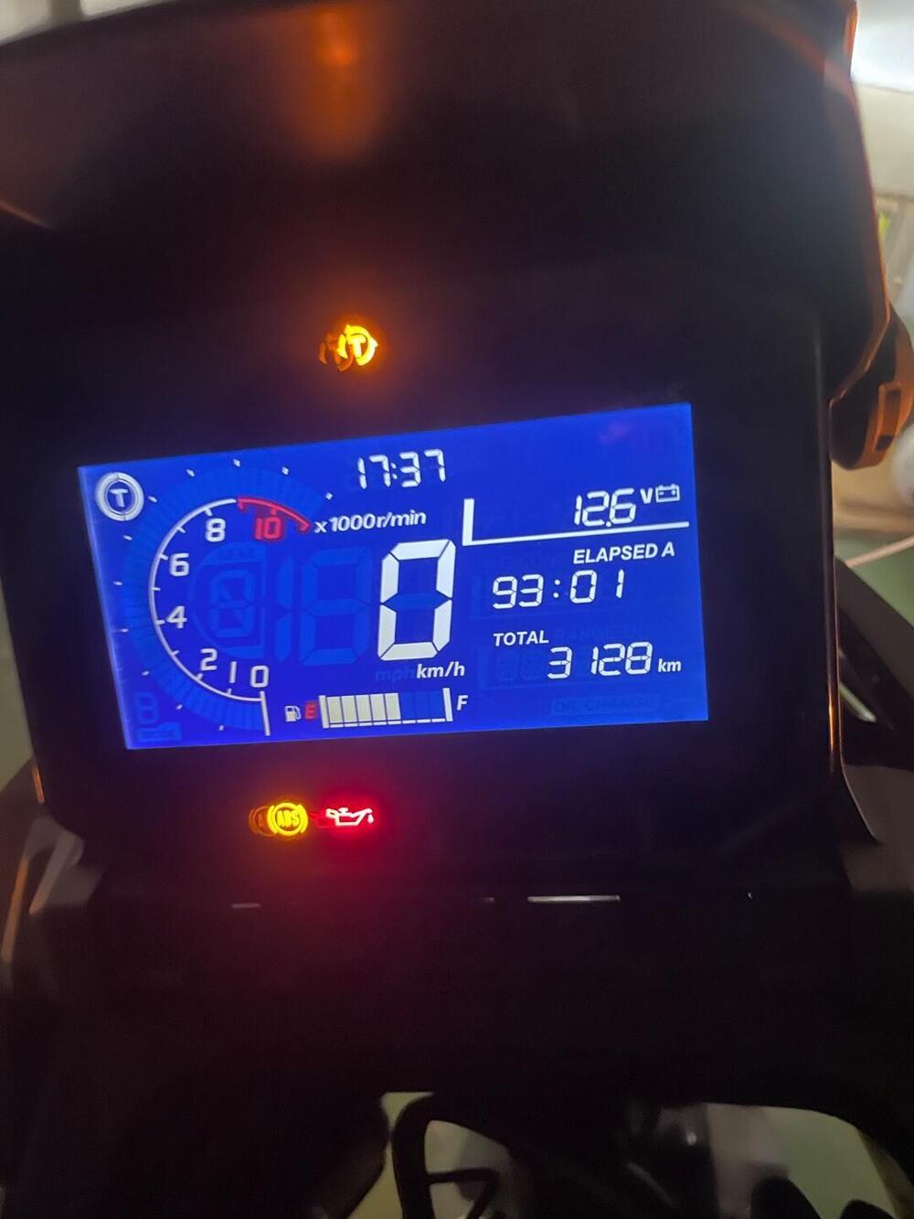 Honda ADV 350 (2022 - 24) (6)