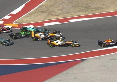 Caos McLaren nella Sprint di Austin, Norris difende Piastri: “Non può essere colpa sua”. Stella accusa Hulkenberg