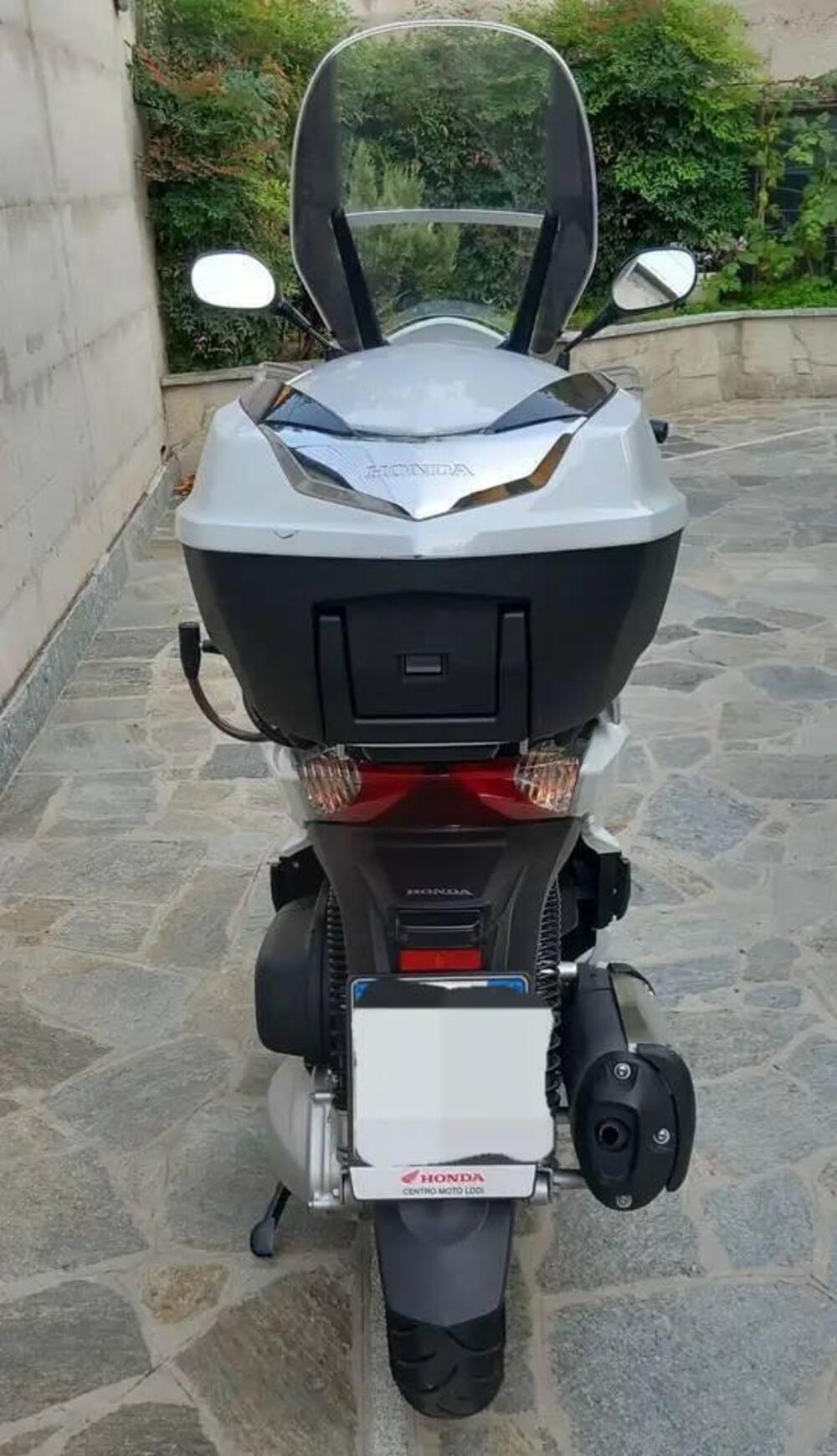 Honda SH 300 i ABS (2016 - 20) (10)