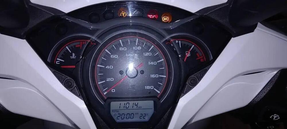 Honda SH 300 i ABS (2016 - 20) (12)