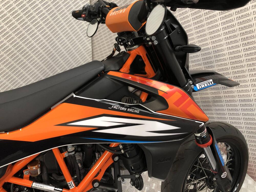KTM 690 SMC R (2019 - 20) (12)