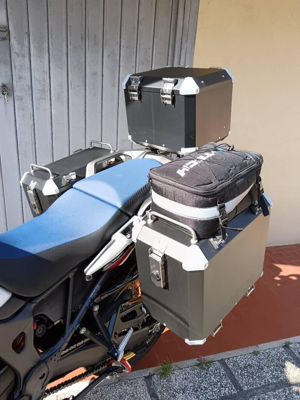 Honda Africa Twin CRF 1000L (2016 - 17) (11)