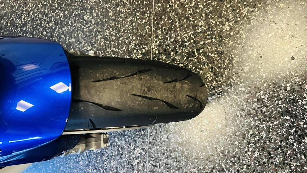 Honda CBR 1000 RR-R Fireblade SP 30th Anniversary (2022 - 23) (9)