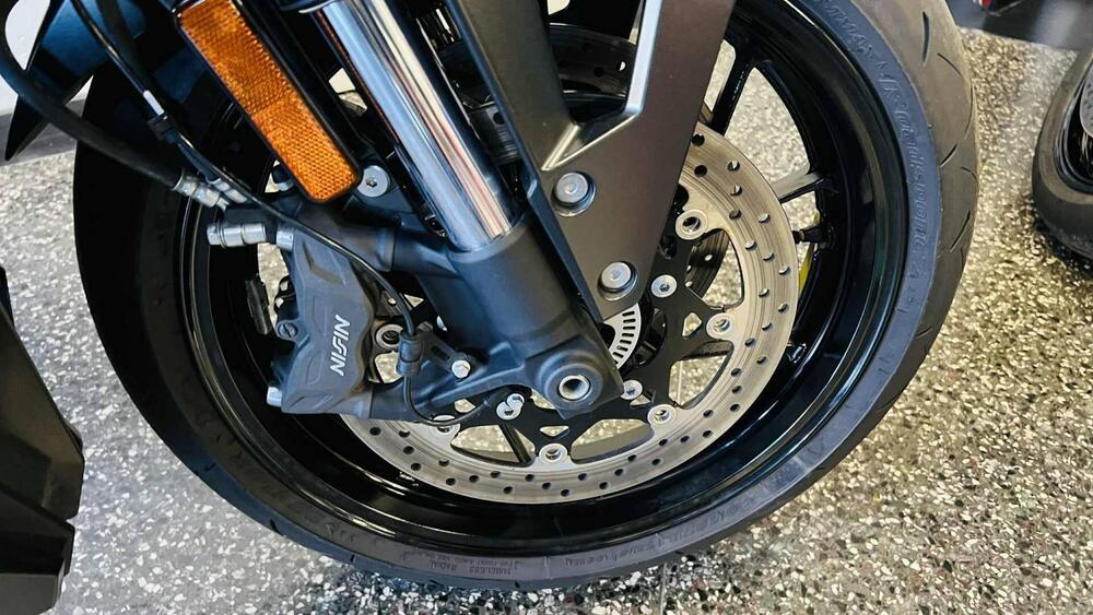 Suzuki GSX-8R (2024 - 26) (3)