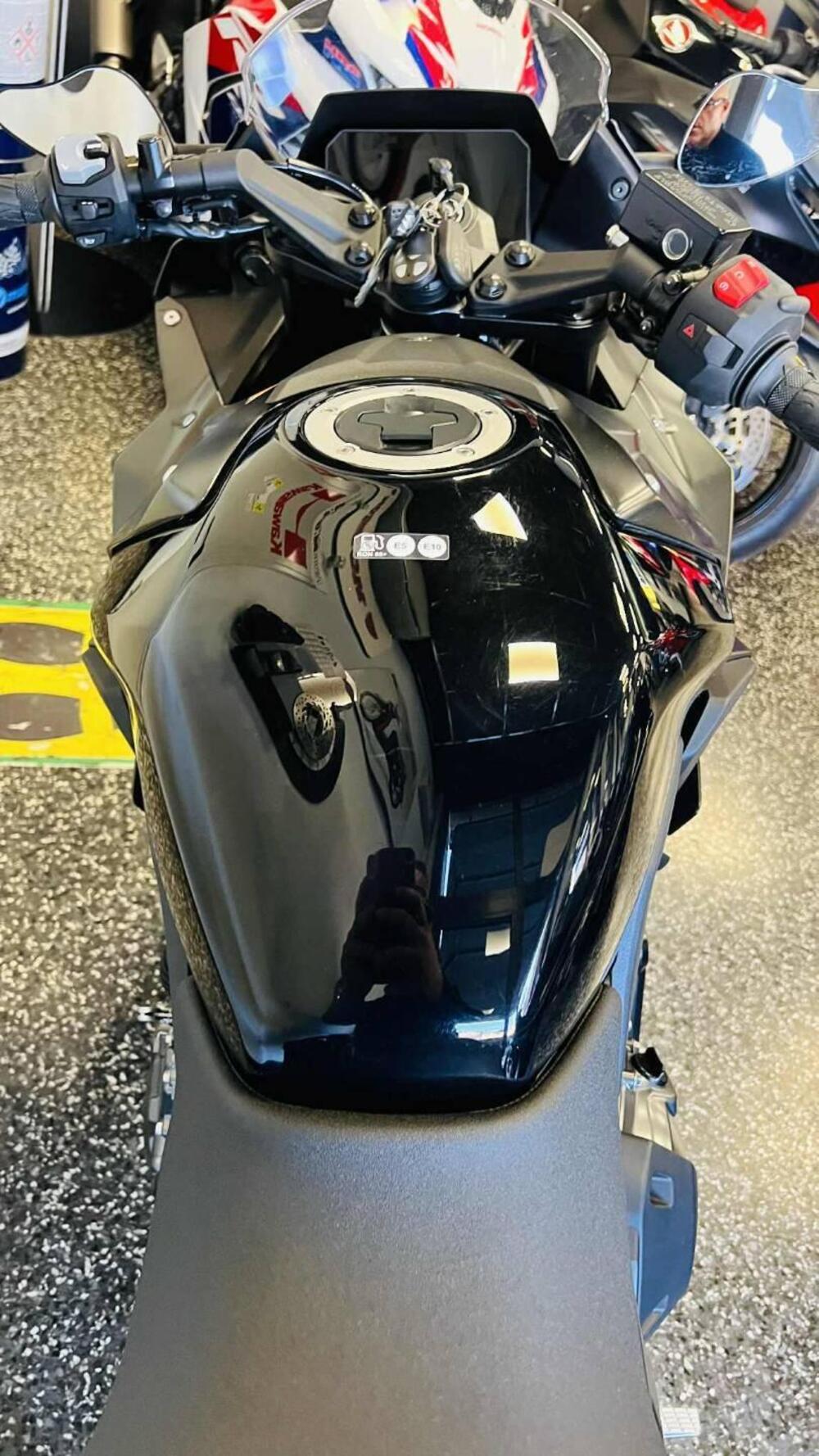 Suzuki GSX-8R (2024 - 26) (9)