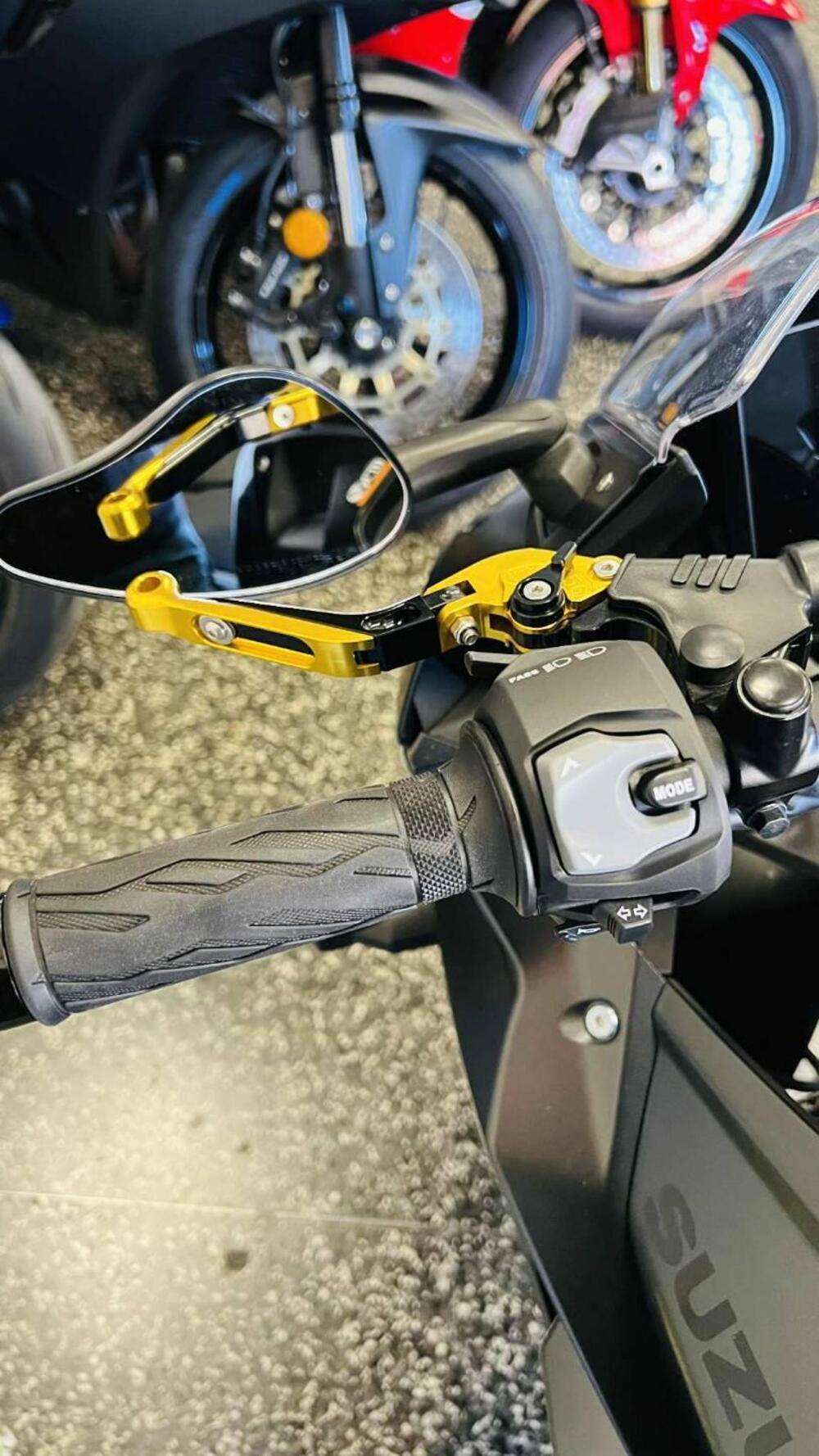 Suzuki GSX-8R (2024 - 26) (11)