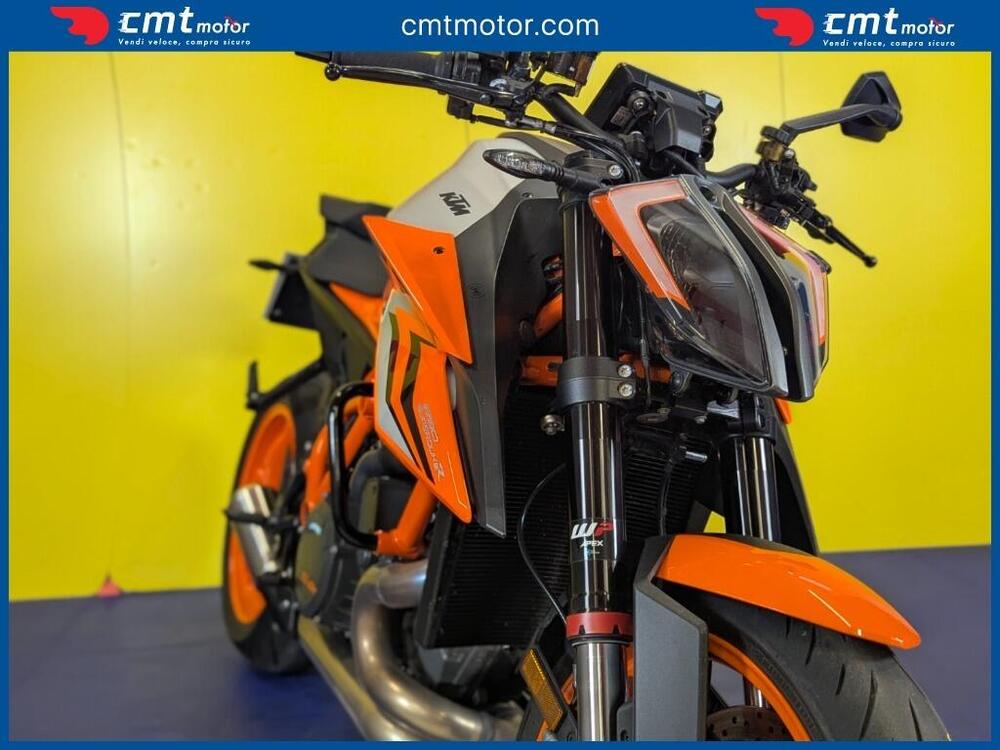 KTM 1290 Super Duke R (2022 - 23) (13)