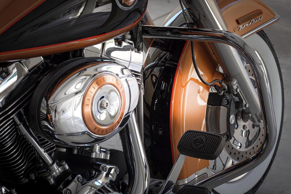 Harley-Davidson 1584 Road King Classic (2007 - 10) - FLHRC (5)