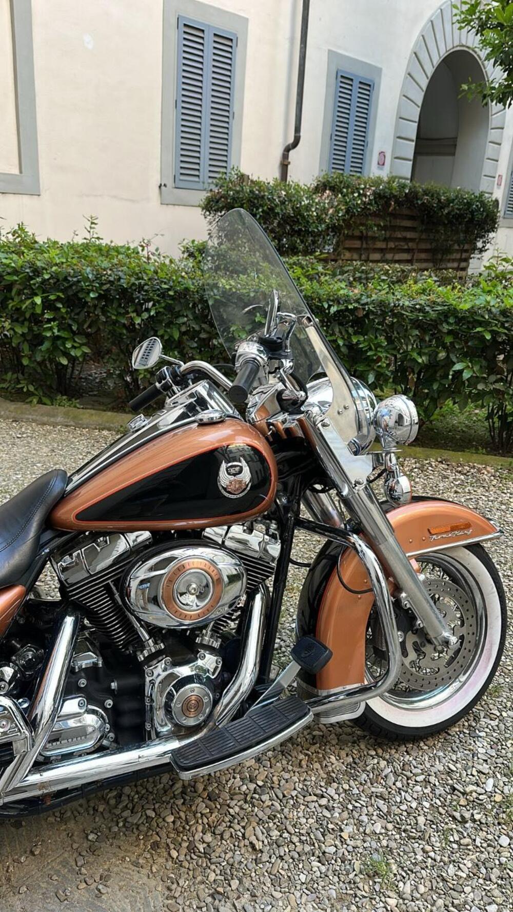 Harley-Davidson 1584 Road King Classic (2007 - 10) - FLHRC (3)