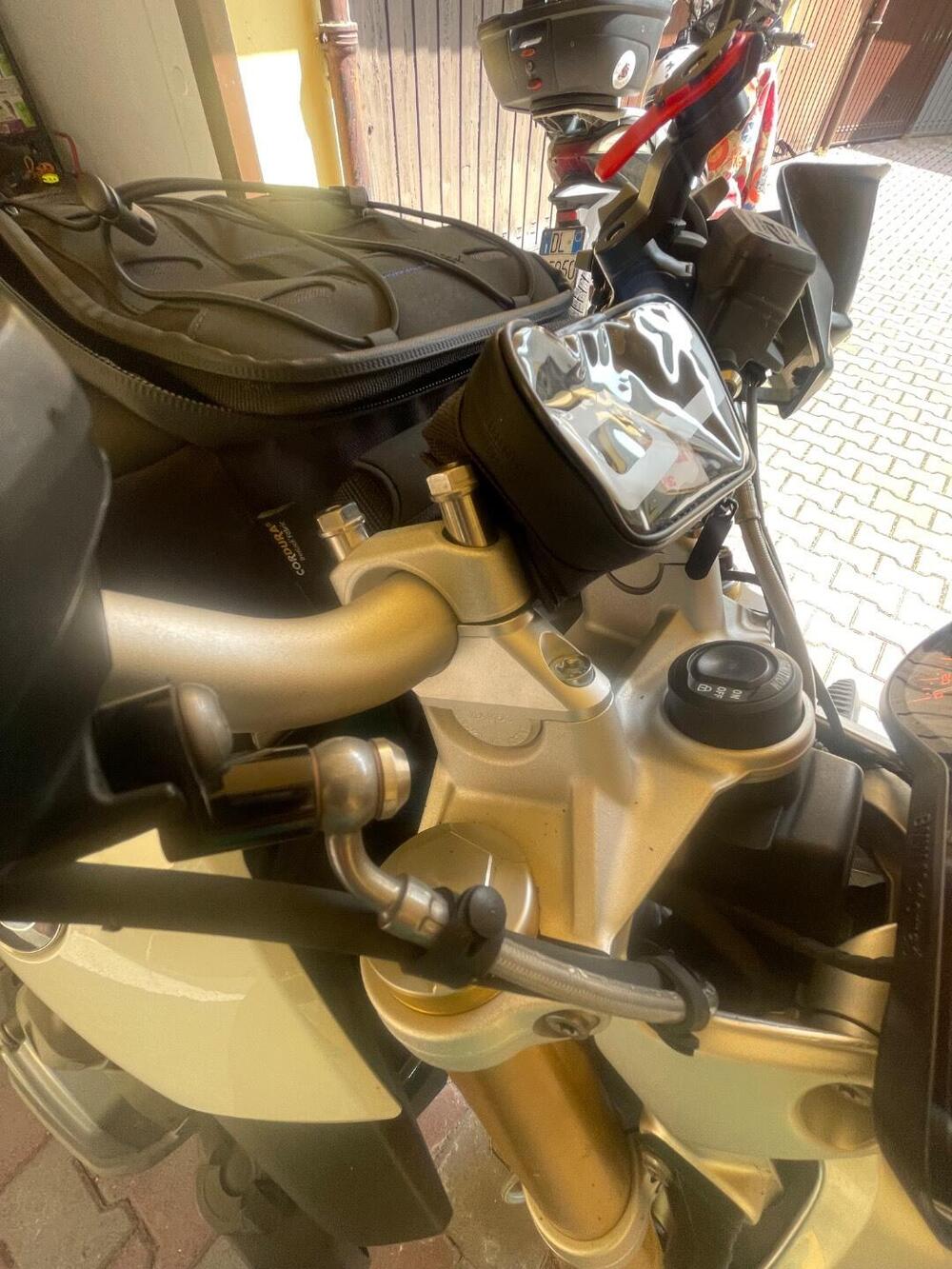 Bmw R 1200 R (2017 - 18) (11)